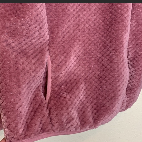Excellent condition fleece button pullover fleece so soft! - Picture 2 of 4